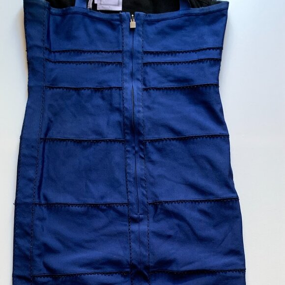 Reversible Bandage Dress in Blue/Black - Picture 4 of 7